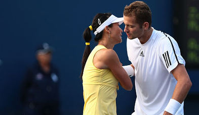 混双爆冷温网冠军被淘汰 晏紫横扫老搭档进八强