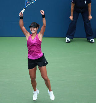 李娜70分钟速胜意猛将 首进美网女单8强创历史