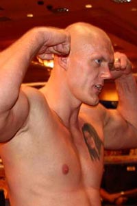 拉脱维亚拳王重返篮坛 欧锦赛首战个人独揽22分