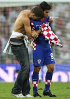 世预赛-鲁尼传射双德各两球 英格兰5-1出线