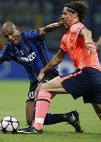 欧冠-伊布失单刀红蓝狂攻无果 巴萨0-0国米评