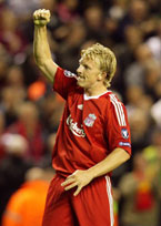 欧冠-利物浦1-0弱旅 吉拉红牌里昂胜紫百合评