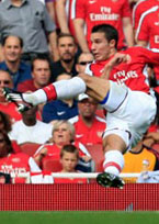 英超-小法破门铁卫梅开二度 阿森纳4-0维冈