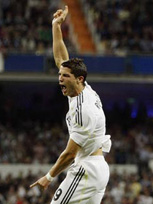 西甲-C罗两球本泽马范尼破门 皇马5-0胜登顶