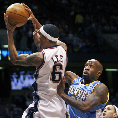 阿联缺阵篮网五连败 掘金单节44分定胜局