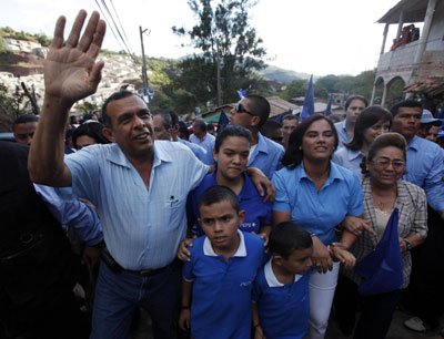 洪都拉斯选举反对派获胜 美国欢迎塞拉亚拒绝承认