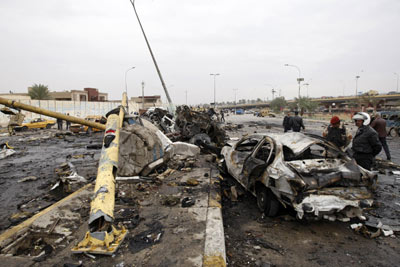 伊拉克首都发生连环爆炸近600人死伤 大选日期推迟