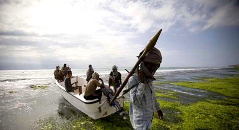新加坡籍轮船被索马里海盗劫持 船上有5名中国