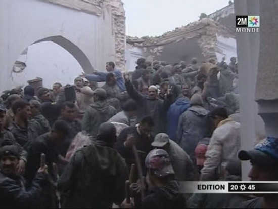 摩洛哥清真寺塔尖倒塌致36死71伤