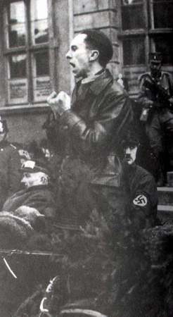 1915-1945年极具震撼力的战争新闻照片