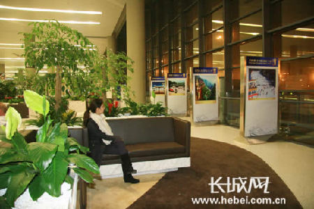 京畿之地·希望河北图片展在上海虹桥机场举行<BR>