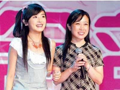 21位美女明星的极品漂亮妈妈