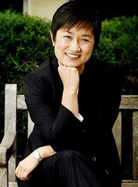 黄英贤 澳大利亚首位华裔女财长