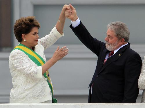 巴西首位女总统宣誓就职 11名狱友应邀出席