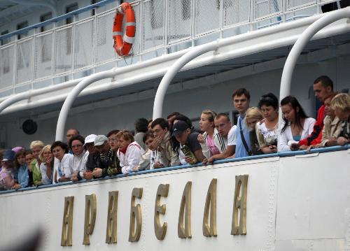 伏尔加沉船恐造成128人死亡 遇难者包括多名未成年人和儿童