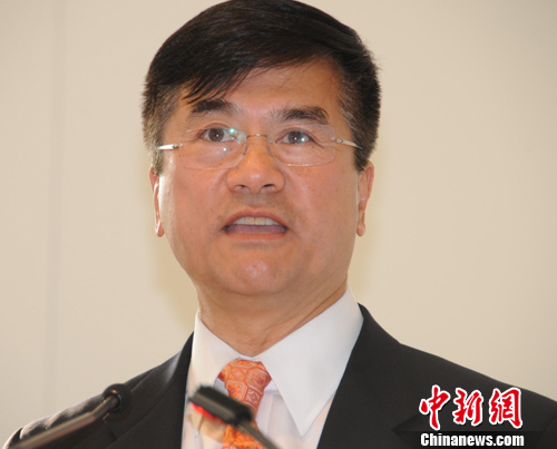 骆家辉宣誓就任美驻华大使 将致力深化中美合作