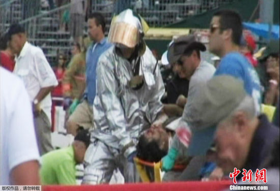 美飞行比赛发生坠机事故致3死70余伤