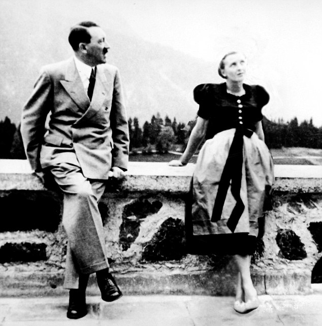 俄科考队探到潜伏南极冰下2000万年湖泊 希特勒遗骸或藏附近