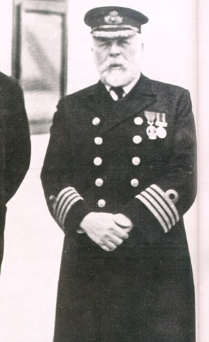 英国夫妇拟8万英镑出售泰坦尼克号船长闹鬼