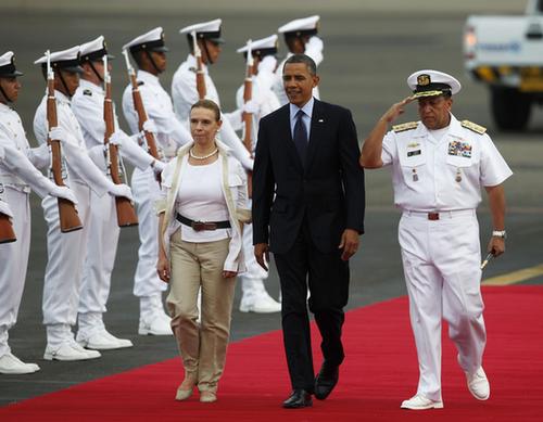 在奥巴马抵达前招妓 美特勤局12名特工被火线