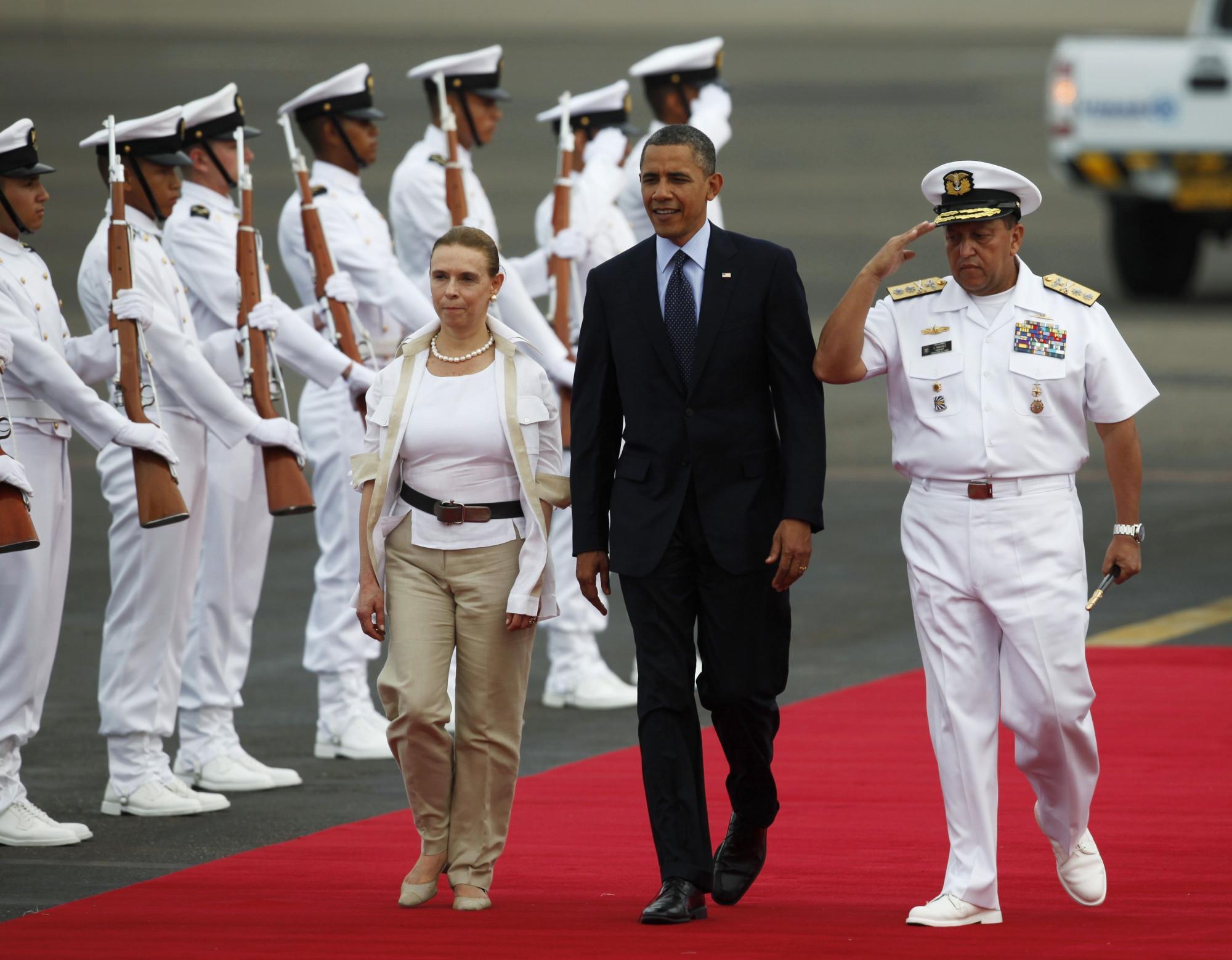 在奥巴马抵哥伦比亚前招妓 美特勤局12名特工