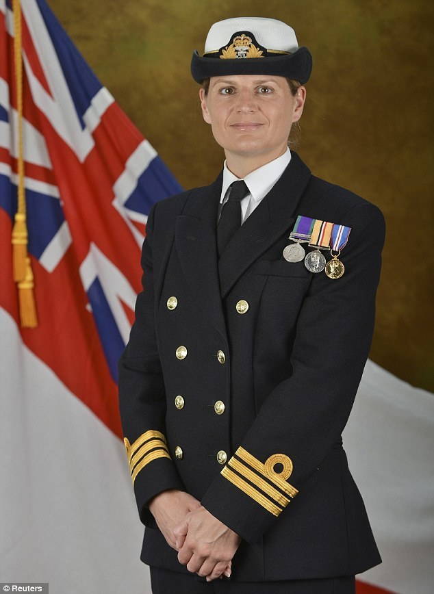 英国皇家海军历史上首位女战舰舰长韦斯特