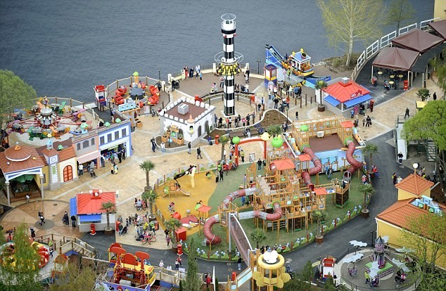 世界首个愤怒的小鸟官方主题公园在芬兰开业