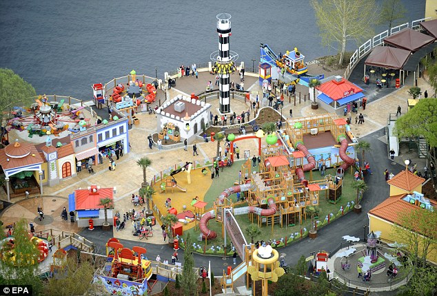 世界首个愤怒的小鸟官方主题公园在芬兰开业