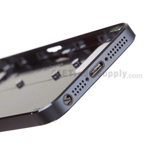 iPhone5金属面板曝光：4英寸 宽度与4S一样