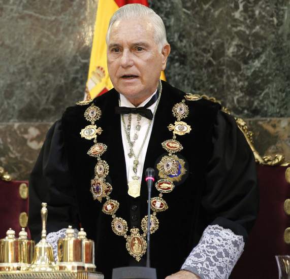嫌滥用公款度奢华假期 西班牙最高法院院长重