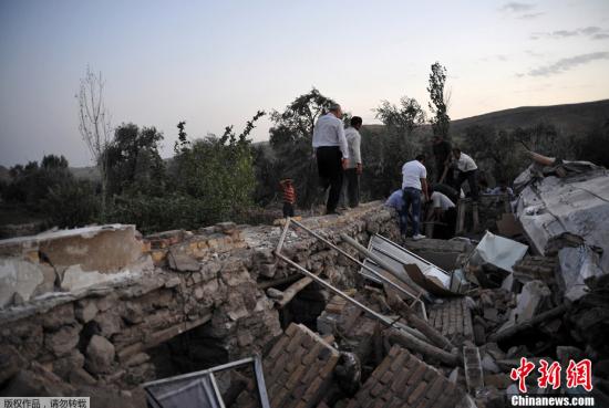 伊朗西北部地震已致2000余人死伤
