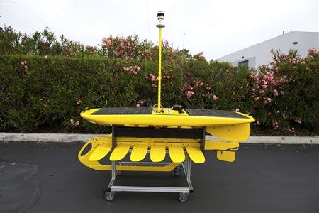 美科学家测试新型海上机器人 可收集风暴信息预测破坏程度