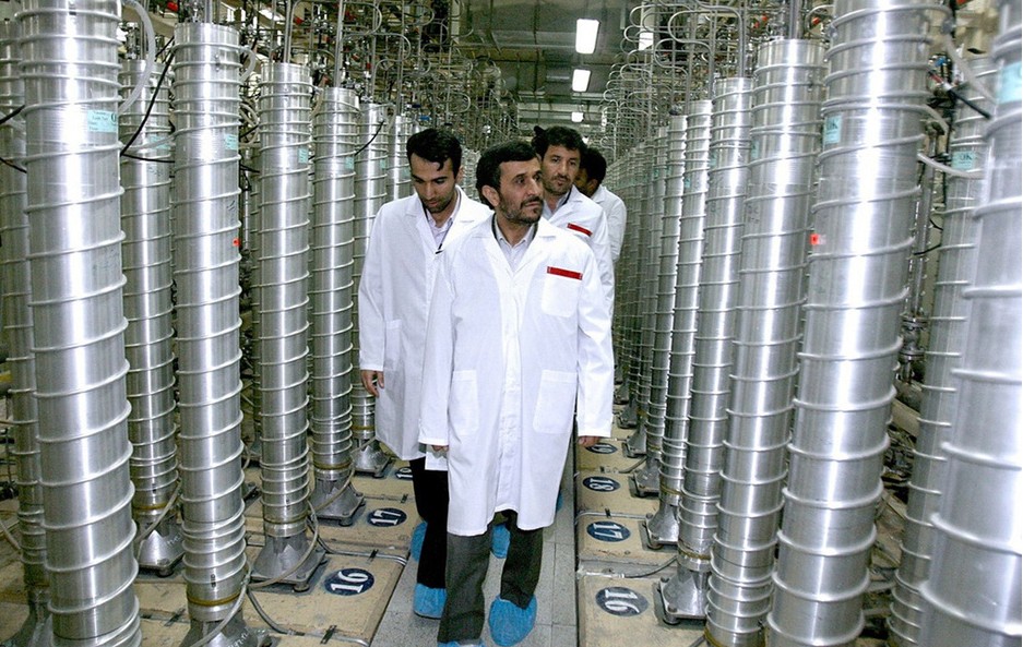内贾德斥西方制裁使伊朗经济面临崩溃 伊议员威胁提高铀纯度
