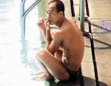 2012明星丑态之挖鼻孔18式 李冰冰一阳指陈小春最销魂