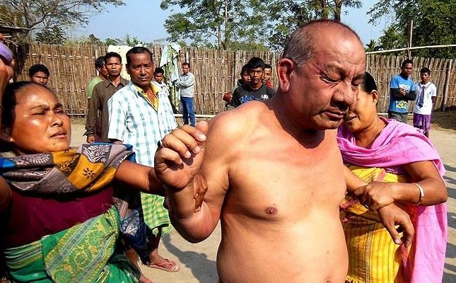 印度轮奸案开审民众呼吁绞刑 议员强奸民妇遭围殴