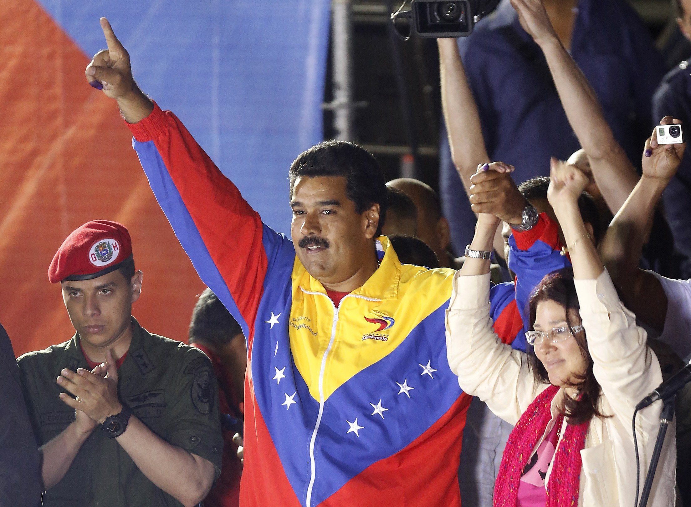 马杜罗赢得委内瑞拉总统大选 执政须抓住“民心”