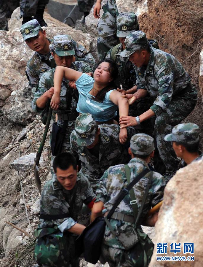 图集:灾难中那些让人安心的身影