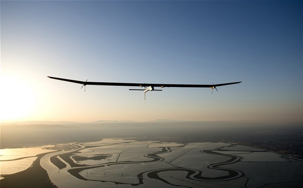 纯太阳能飞机从旧金山起航 预计两个月内穿越美国