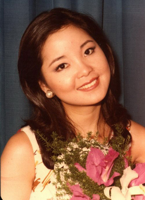 组图：邓丽君逝世18周年 珍藏照追忆传奇女子