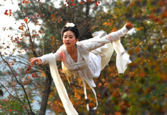 难忘旧时光 盘点明星惊为天人的“初见”