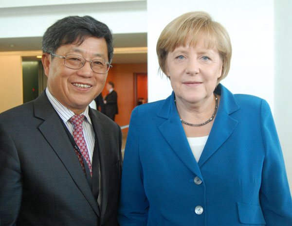 德国总理默克尔邀请著名学者迟福林谈增长和幸福