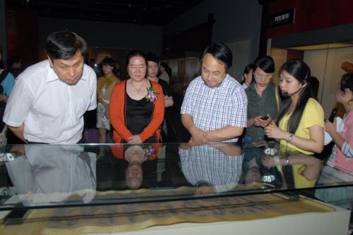 马王堆汉墓文物珍品展在金沙遗址博物馆开幕