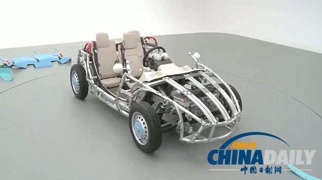 丰田推出全自制迷你玩具概念车 儿童可享驾驭