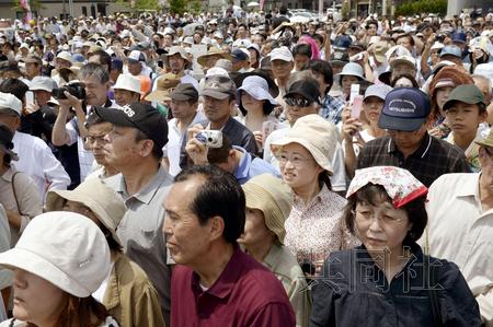 日本参院选战最后一天 朝野党首坚持街头拉票