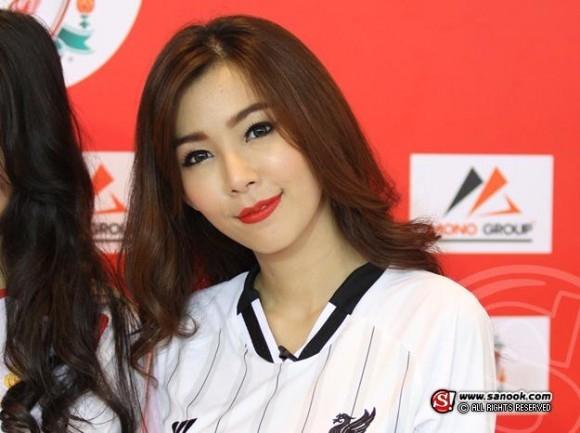 泰国华人美女性感领风骚(组图)