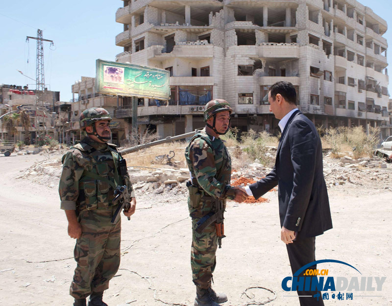 组图：叙利亚总统阿萨德视察政府军队