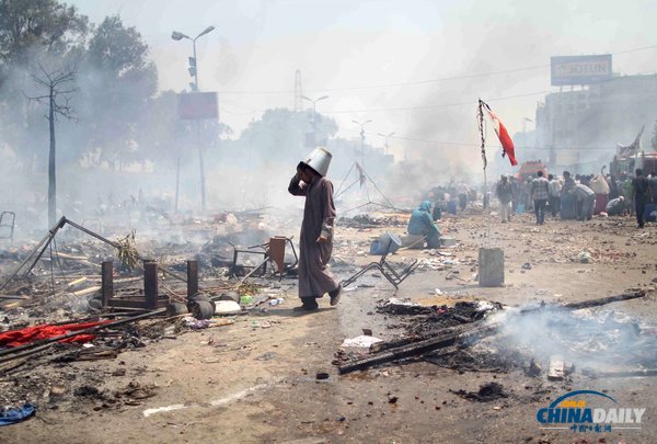 组图：埃及清场行动和各地冲突已造成278人死亡