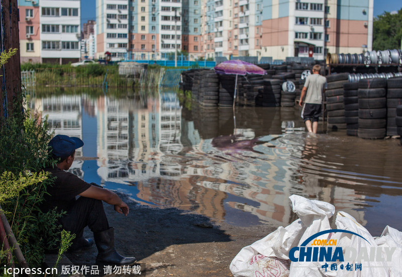 俄罗斯阿穆尔河水位上涨 城市进入紧急状态（高清组图）