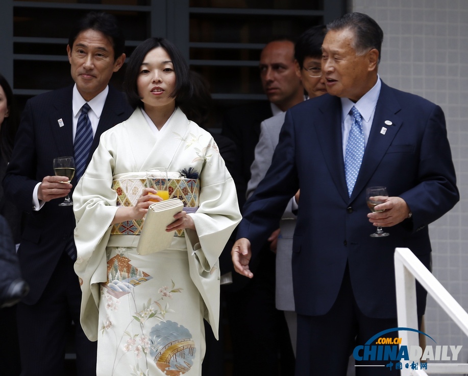 日本彬子女王与外相访问阿根廷 为东京申奥造势（组图）