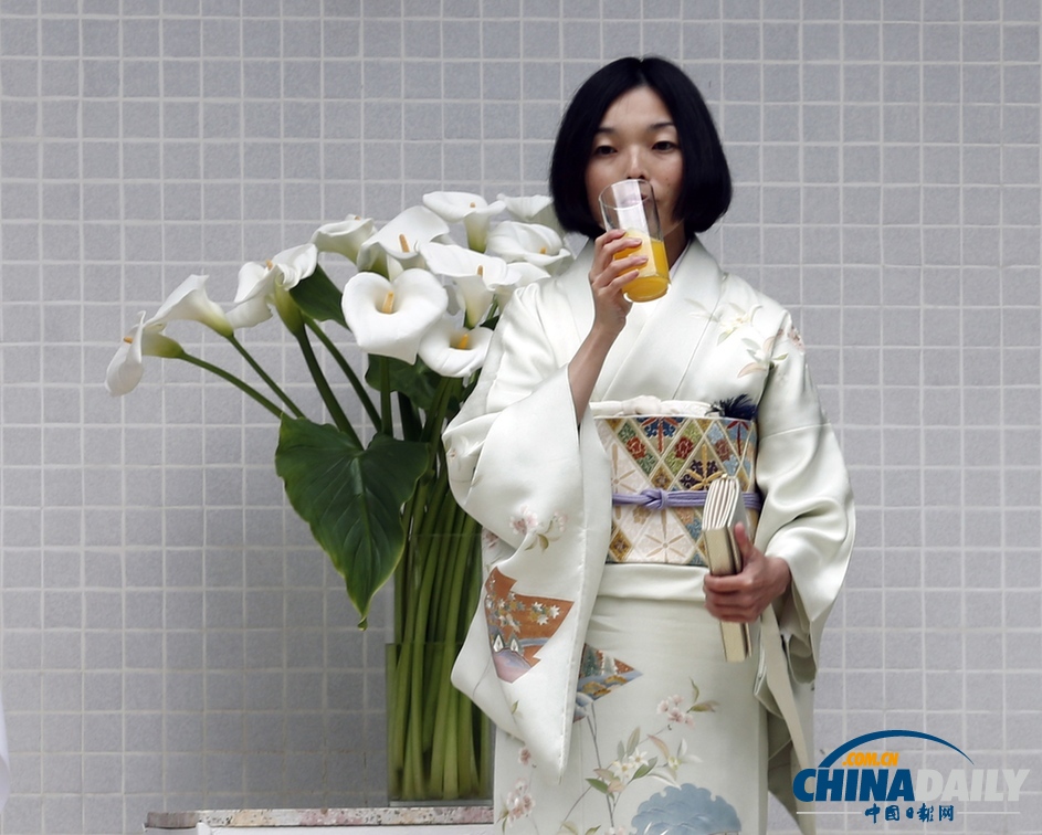 日本彬子女王与外相访问阿根廷 为东京申奥造势（组图）